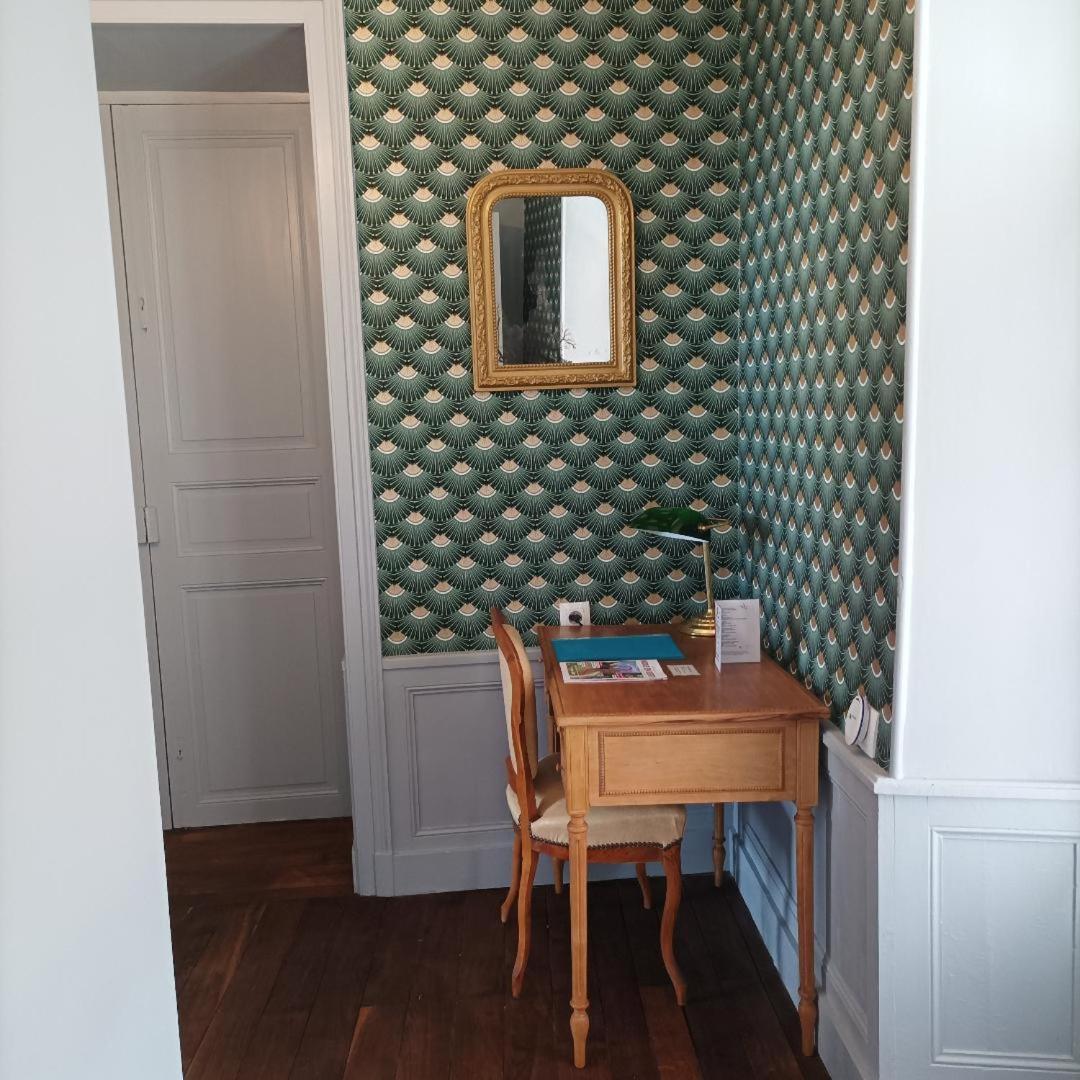 Le Relais Des Roses- Chambres D'Hotes Vatan Exteriör bild